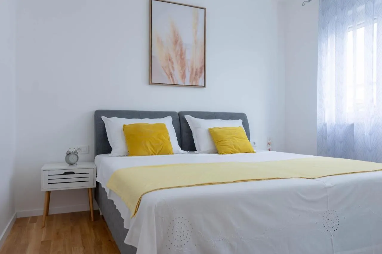 Luxury Apartment With Terrace Castel Kastela 0*,  Croatia
