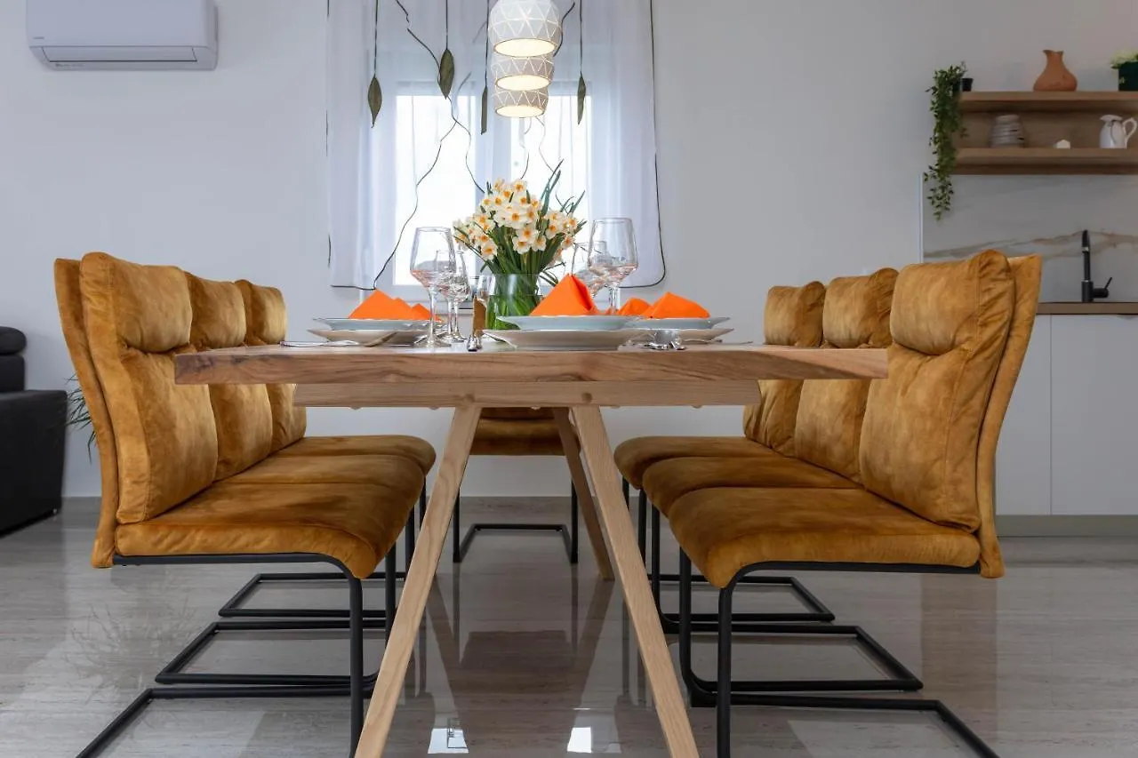 Luxury Apartment With Terrace Castel Kastela